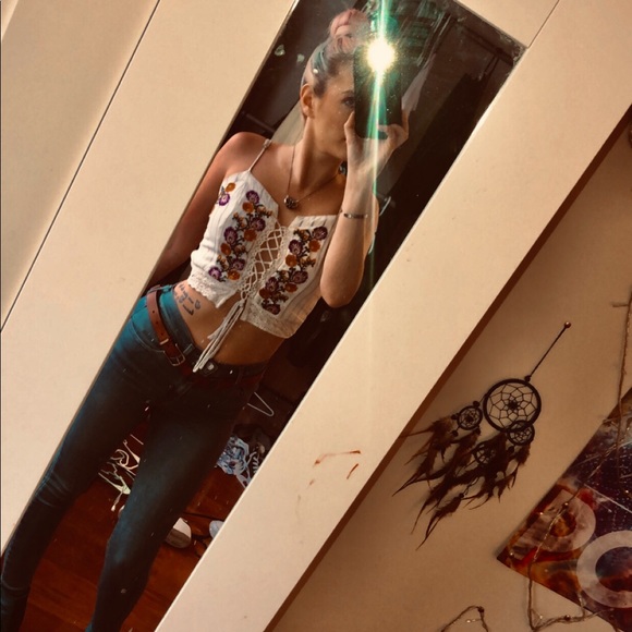 Meet your Posher, Lindsey - Picture 10 of 11